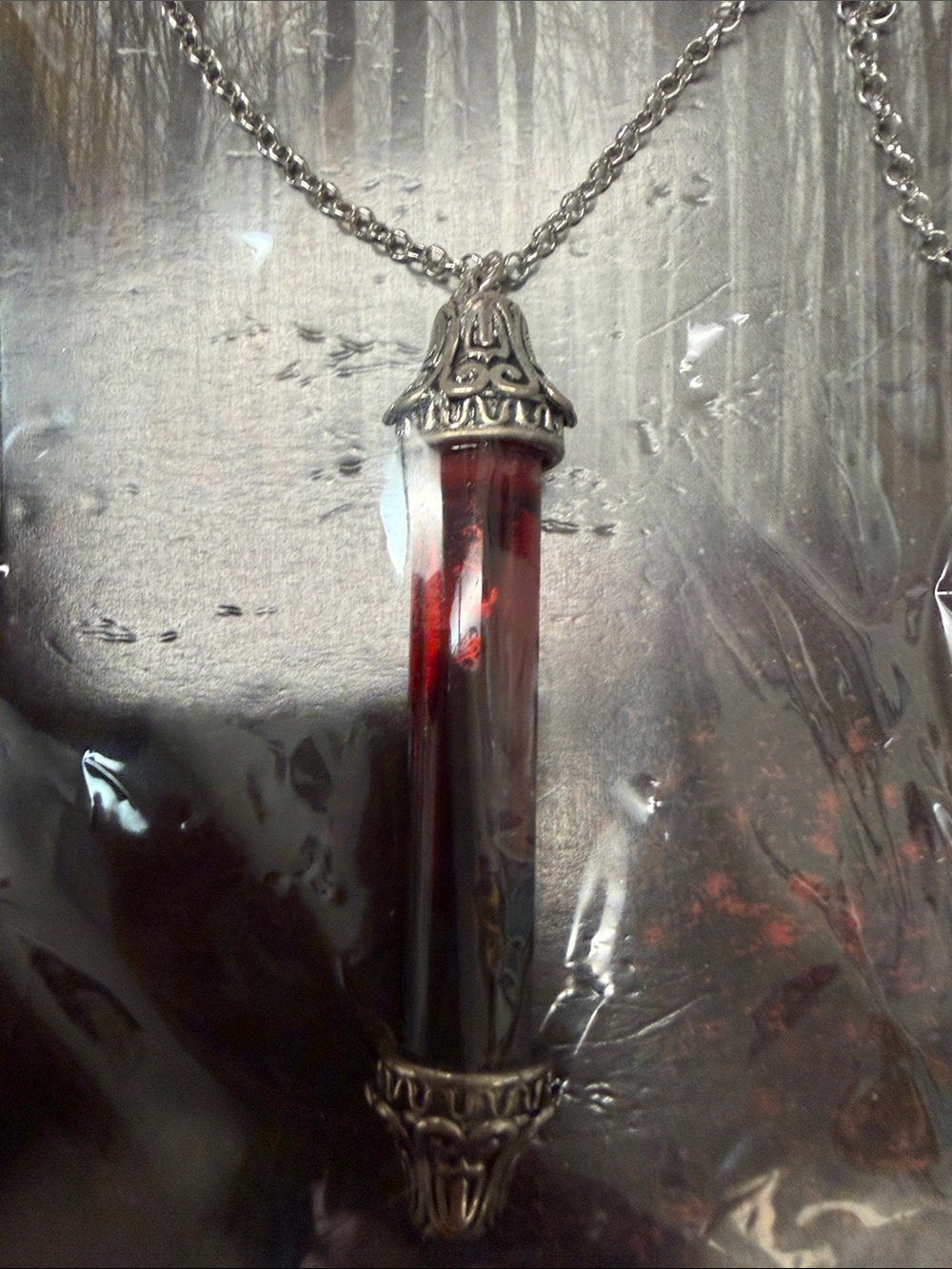 ❣️5$25❣️Spirit Red Vial Necklace with Silver-Tone Chain